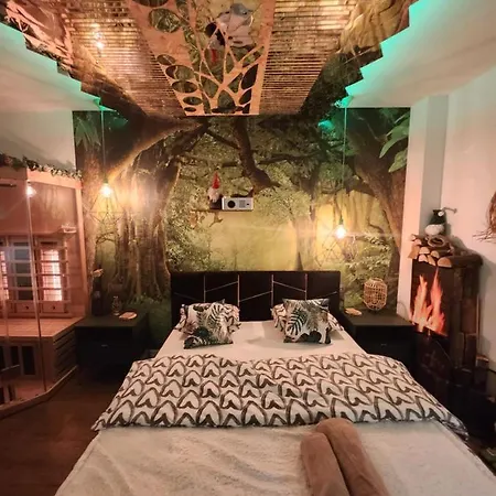 Wola Wyjatkowe: Luxe With Jacuzzi, Sauna & Prosecco *