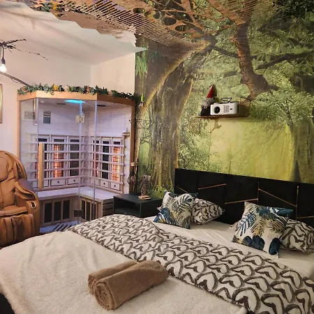 Jacuzzi & Sauna Wola דירה