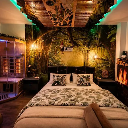 Wola Wyjatkowe: Luxe With Jacuzzi, Sauna & Prosecco