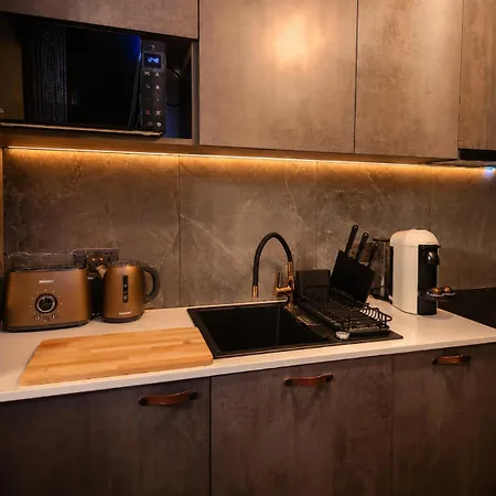 Apartment Wola Wyjatkowe: Luxe With Jacuzzi, Sauna & Prosecco