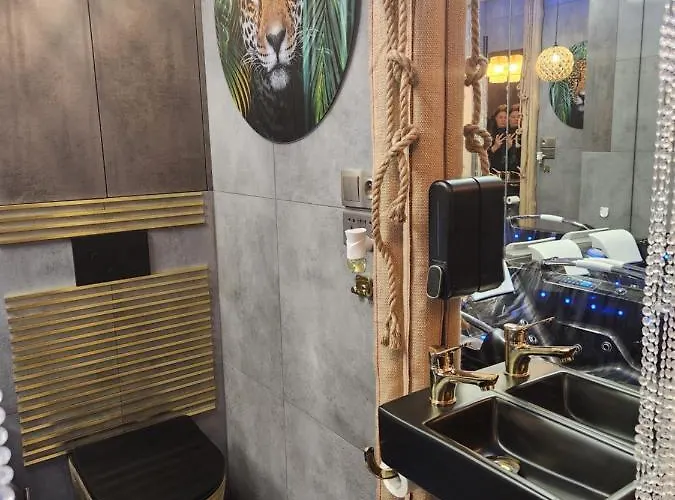 Lejlighed Jacuzzi & Sauna Wola Warszawa