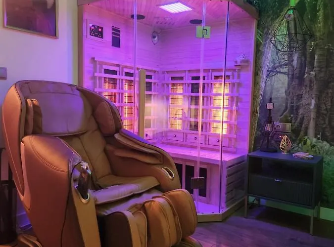 Jacuzzi & Sauna Wola Apartman *